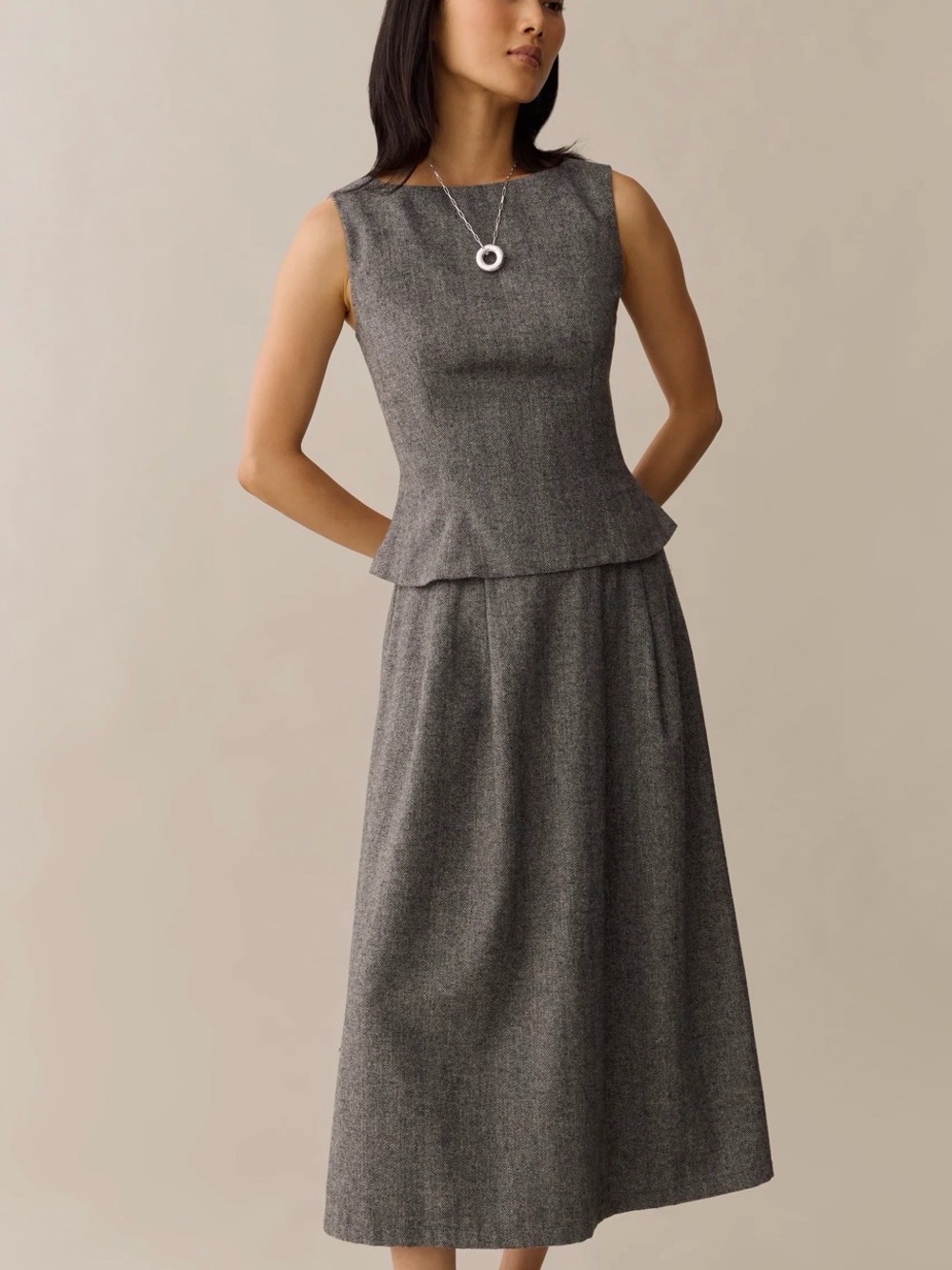 Few Moda Aveline Set. Beautiful herringbone peplum top and midi skirt. NWT